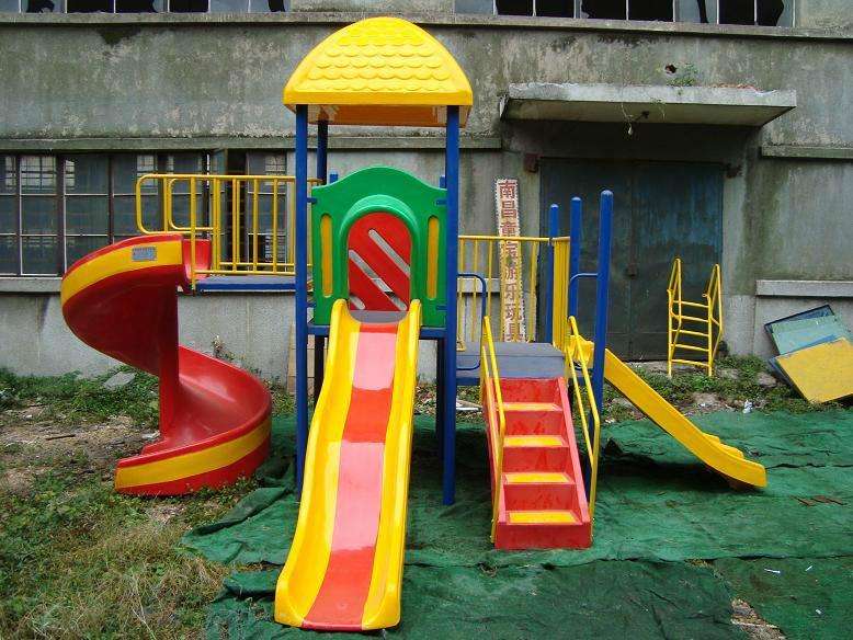 小区里面的儿童游乐设施很好玩的有哪些？