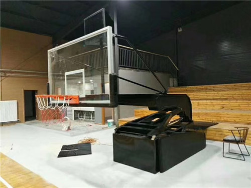成都篮球架：安装室内场馆超高端电动液压篮球架步骤